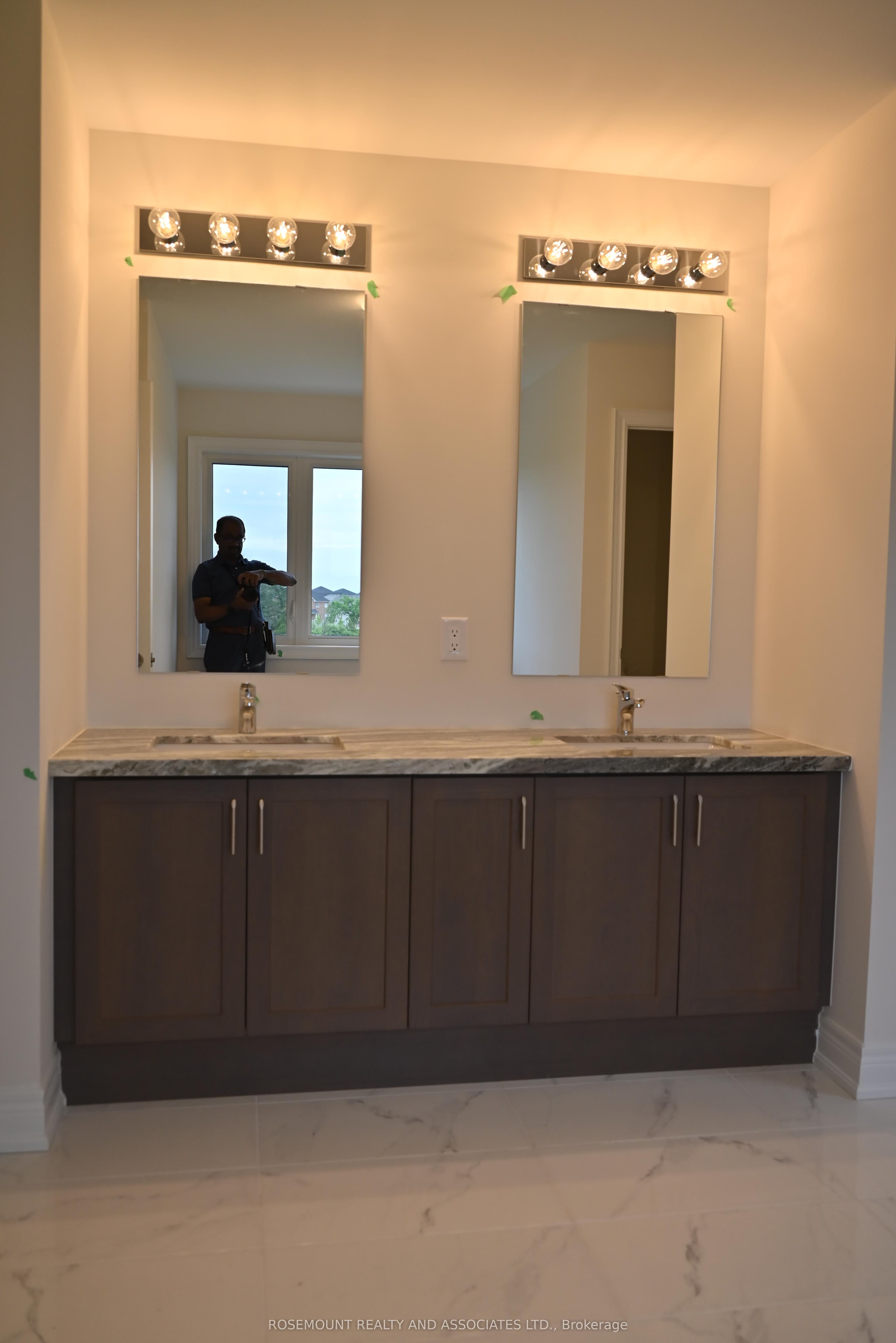 Property at 58 Angus Morton Crescent, East Gwillimbury, ON L0G 1R0