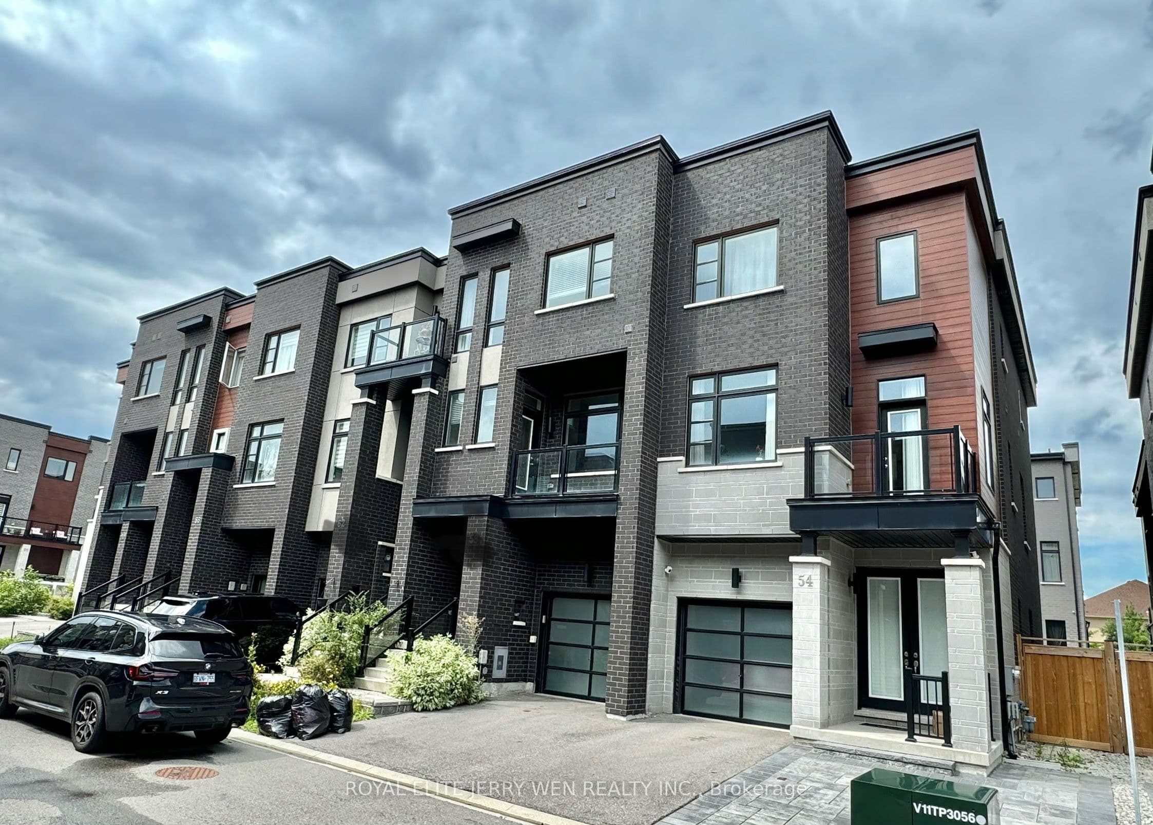 Property at 54 Laskin Drive, Vaughan, ON L6A 5A4