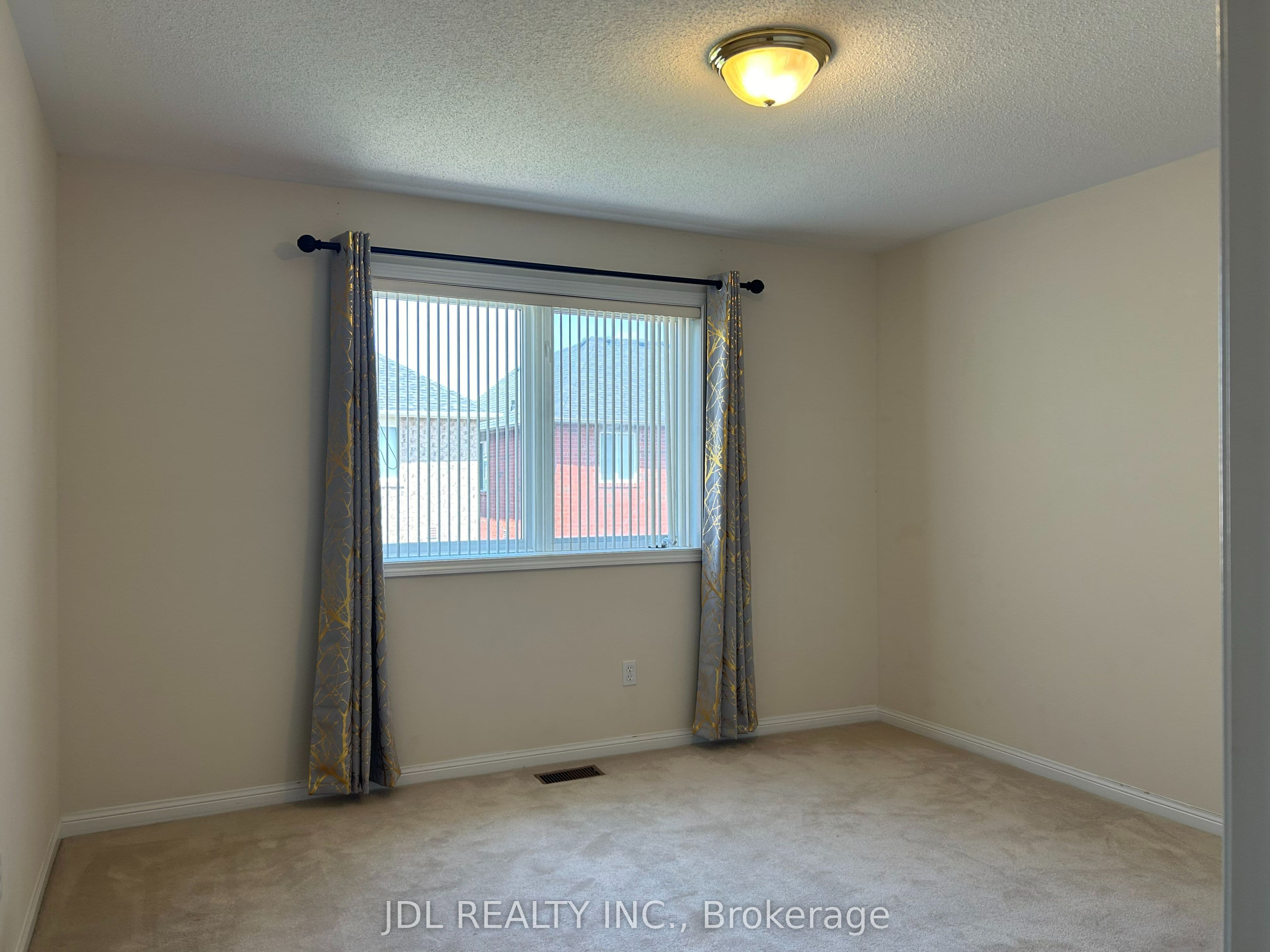 Property at 14 Redbud Street, Markham, ON L6E 1C8