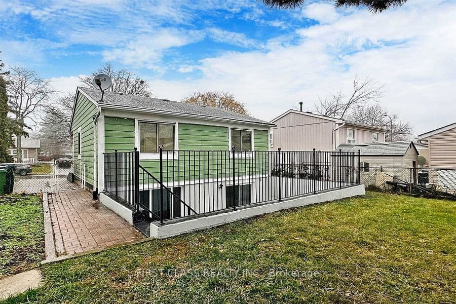 Property at 81 United Square Bsmt, Toronto, ON M1B 2B9