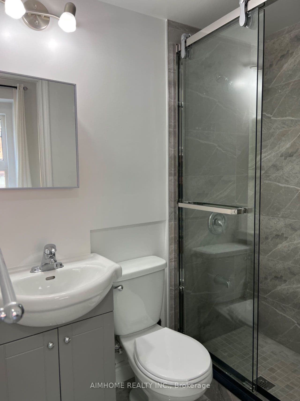 Property at 12 Glasgow Street 201, Toronto, ON M5T 2B9