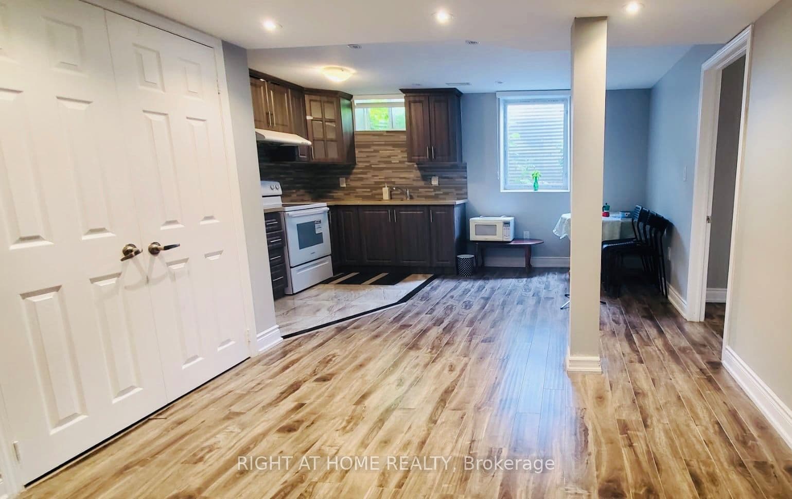Property at 42 Cobblehill Crescent, Brampton, ON L6P 2M4