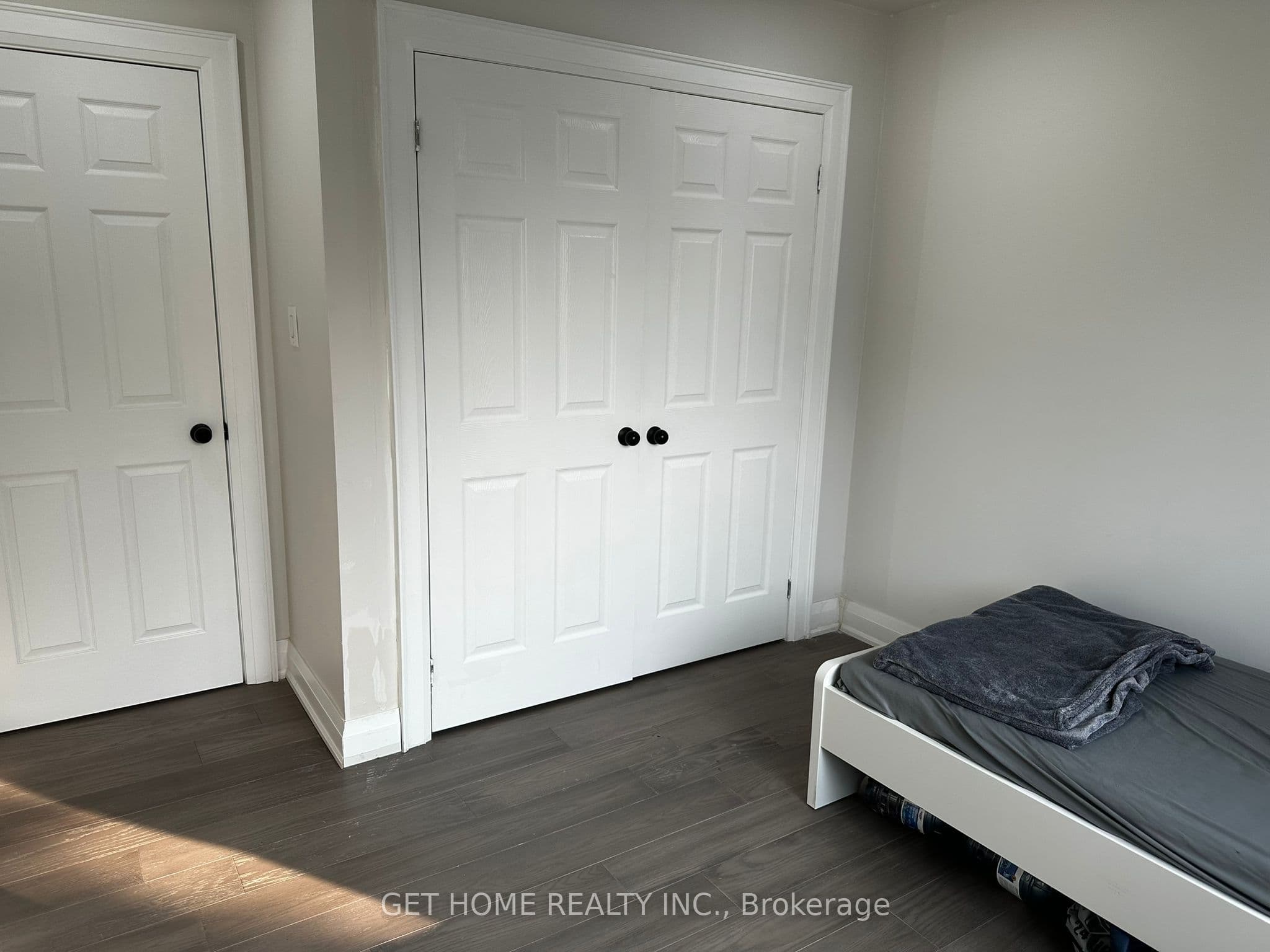 Property at 1175 Sutton Court Upper, Oshawa, ON L1H 8C7