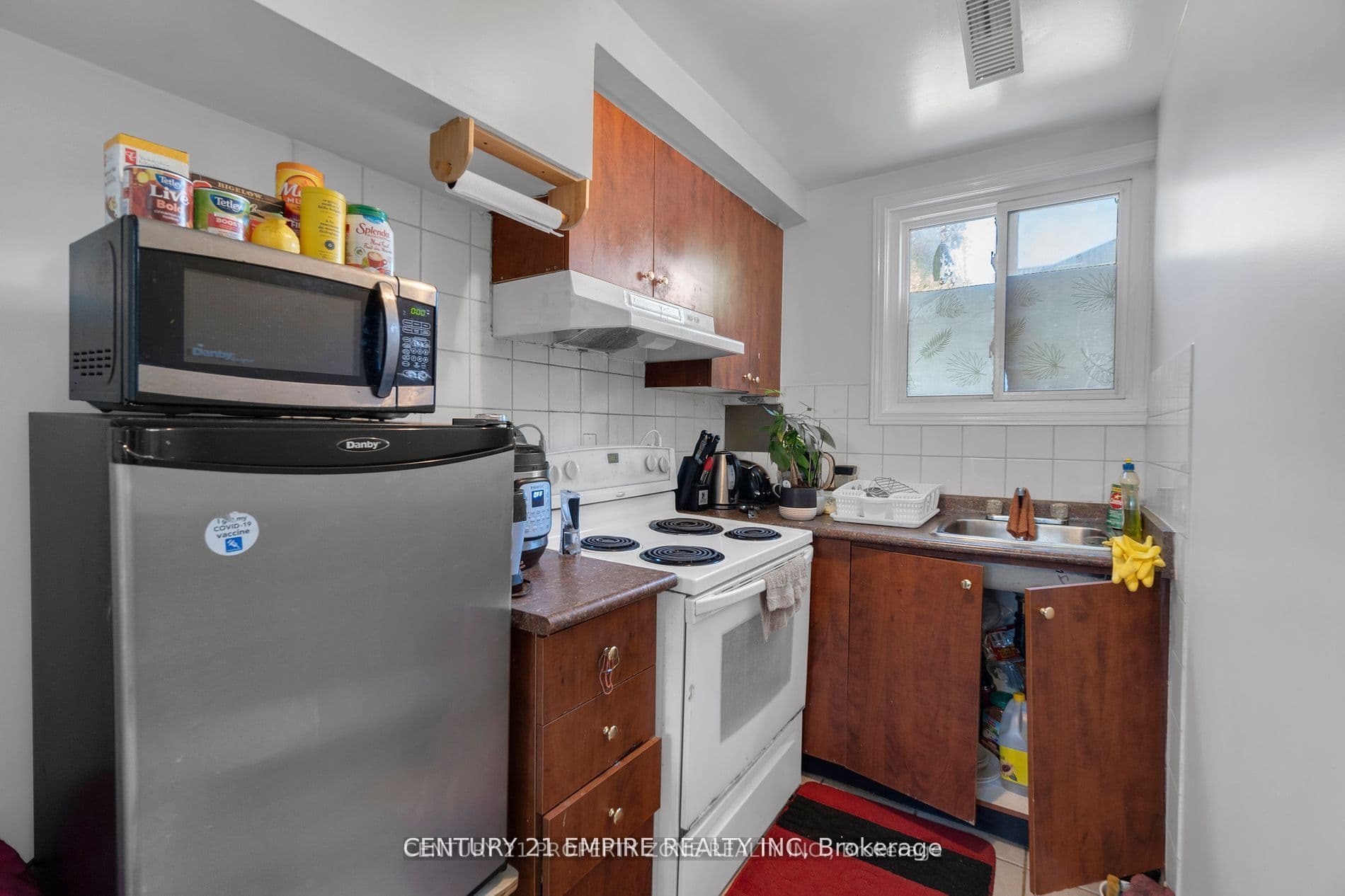 Property at 1 Dino Court bsmt, Brampton, ON L6Y 4X6