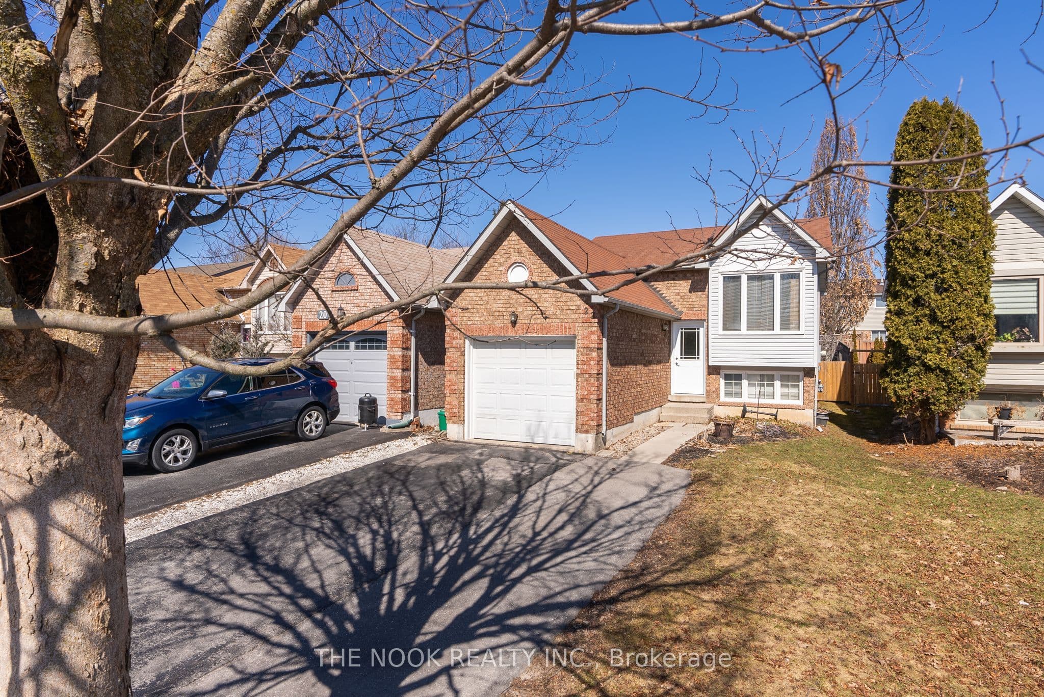 Property at 22 Fenwick Avenue Lower, Clarington, ON L1C 4R6