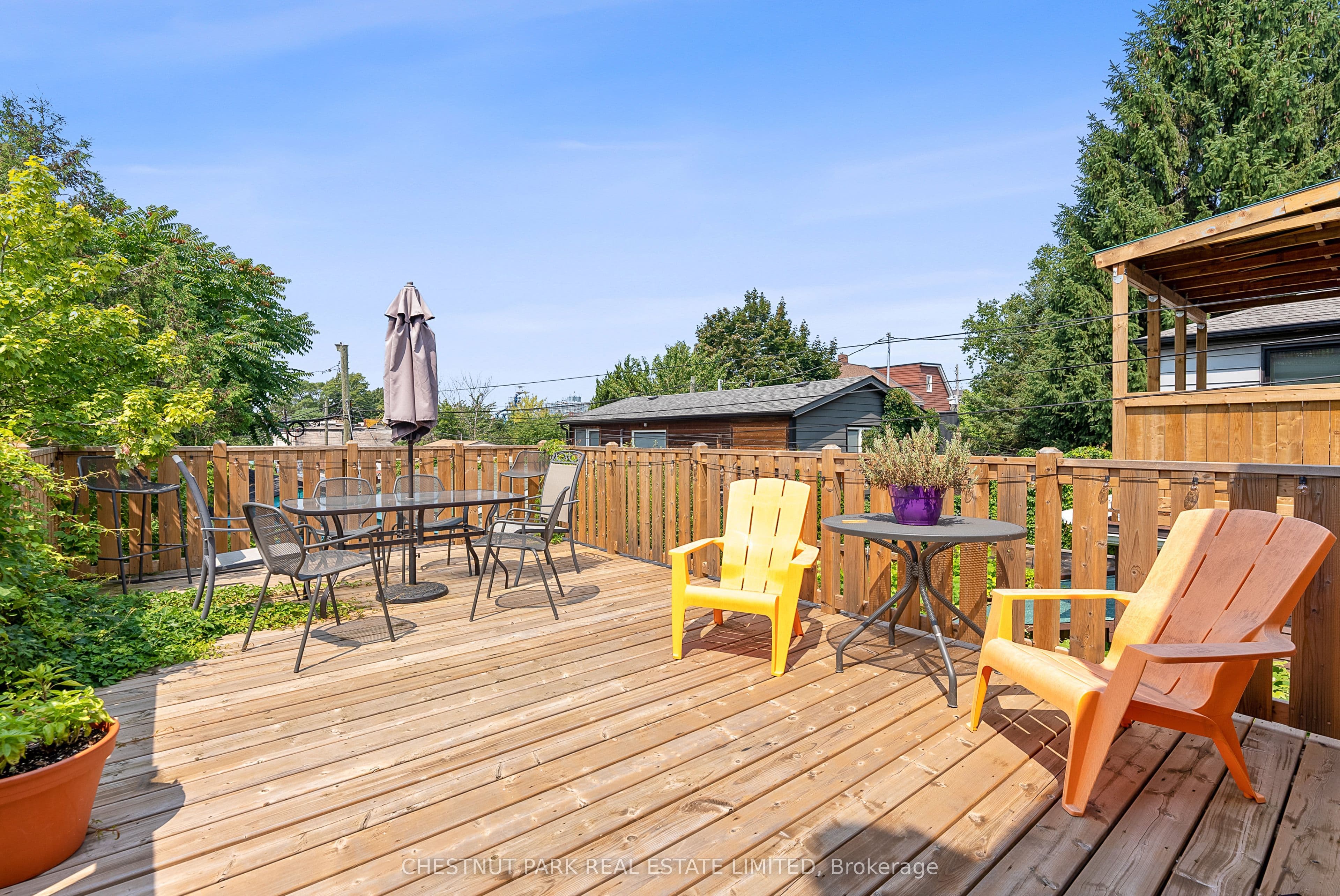 Property at 874 Palmerston Avenue Upper, Toronto, ON M6G 2S2