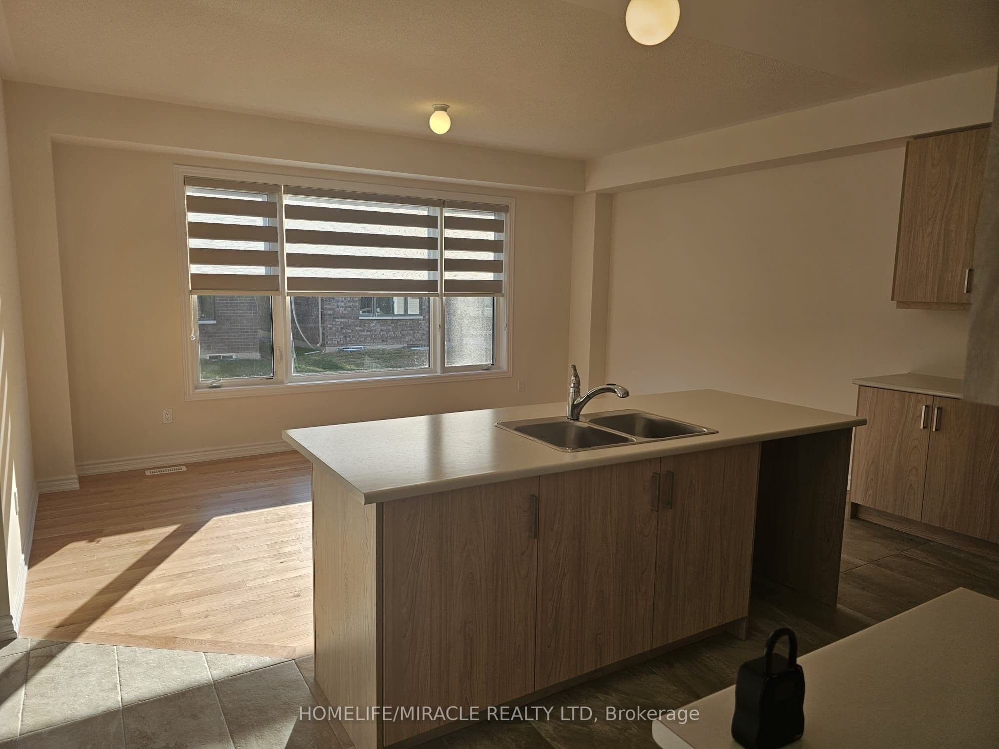 Property at 34 Rochester Drive, Barrie, ON L9J 0W1