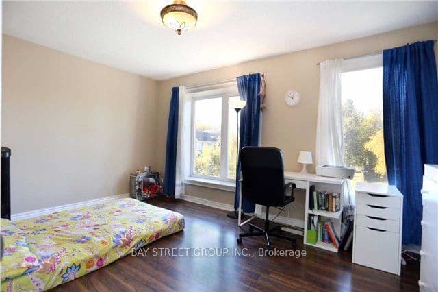 Property at 28 Mount Pleasant Drive, Brampton, ON L6Z 1K2