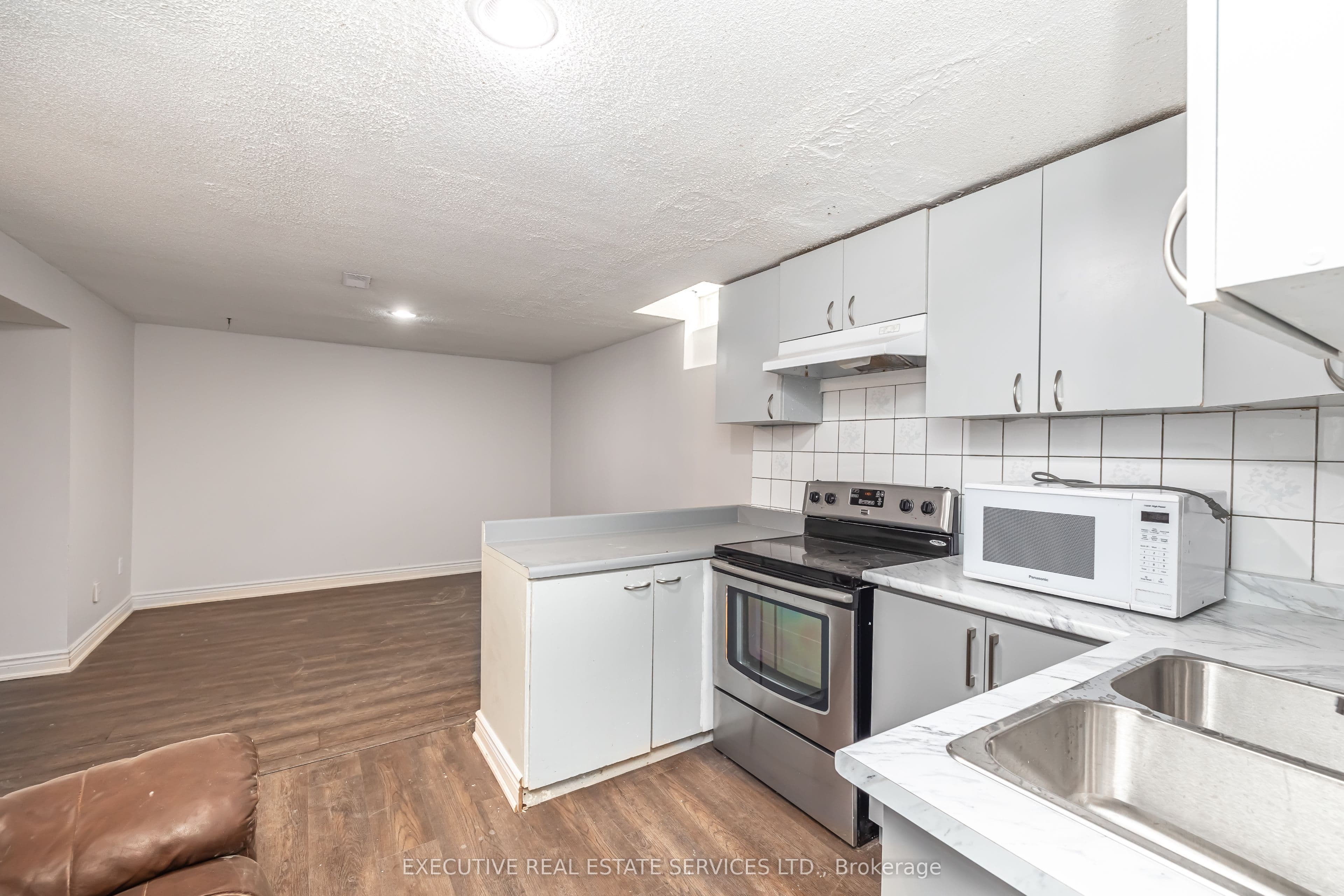 Property at 17 Judith Crescent, Brampton, ON L6S 3J3