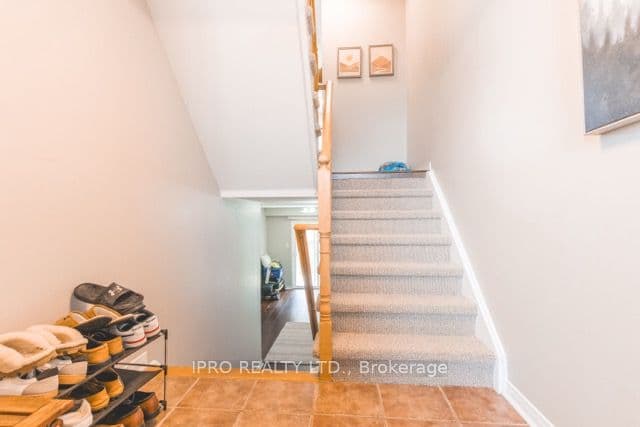 Property at 2461 Adamvale Crescent, Oakville, ON L6M 0E1